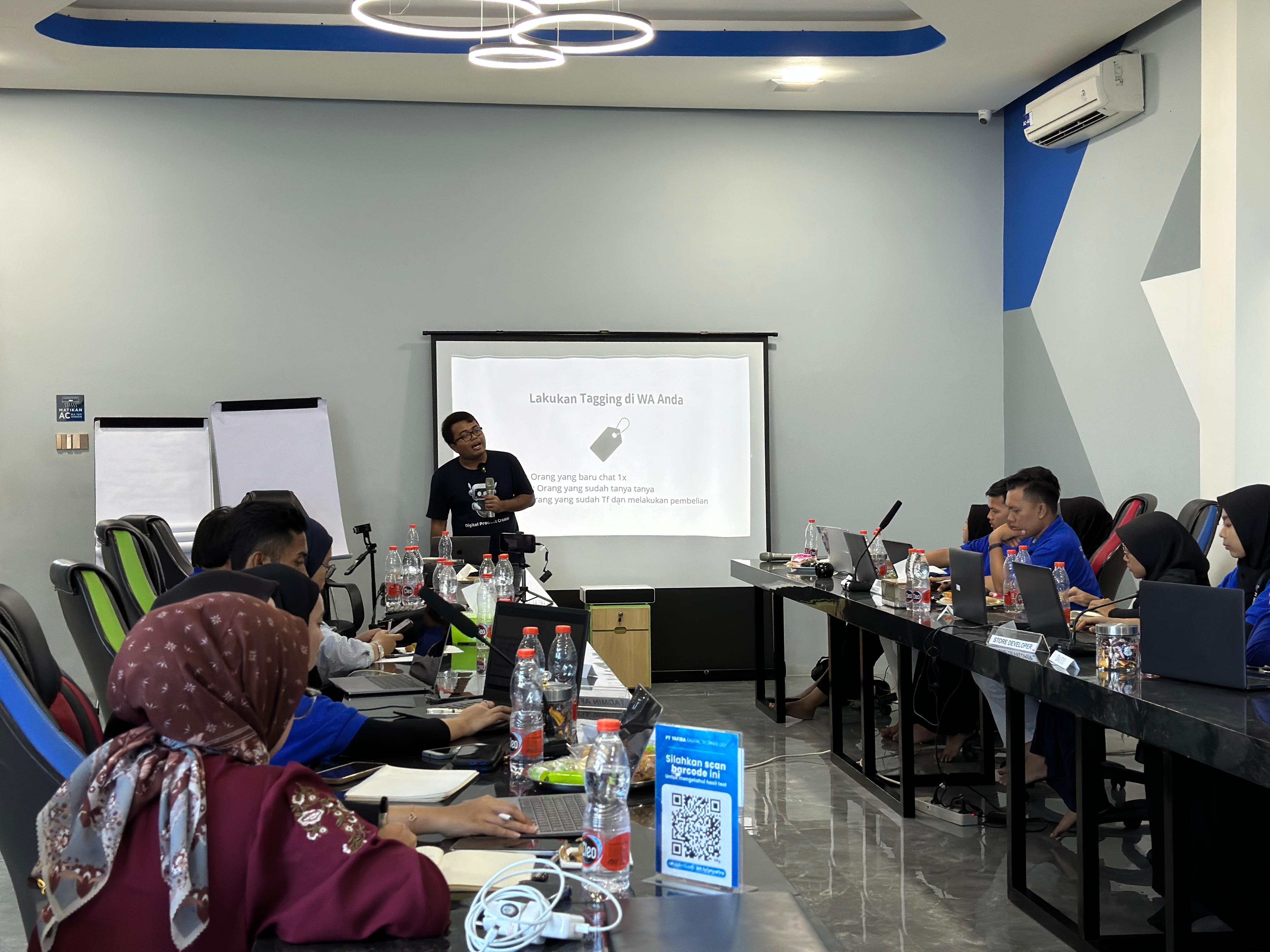 Bisnis Jalan Lewat Telepon Tapi Tidak Berkembang? Cara Mengoptimalkannya dengan Website